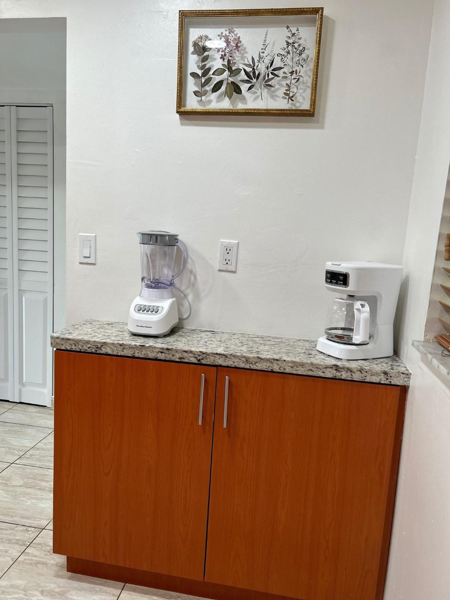 Beautiful Apartment With Very Elegant Colonial Decoration Tamiami Extérieur photo